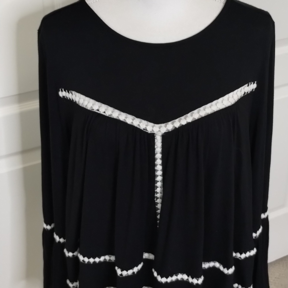 LAPIS black & ivory flowy crochet lace blouse wide sleeve size large - Picture 2 of 12